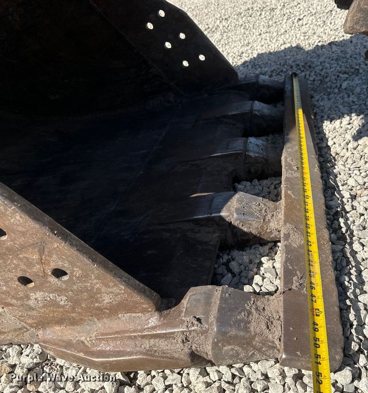 image for item EH3857 2011 LiuGong CLG922D excavator