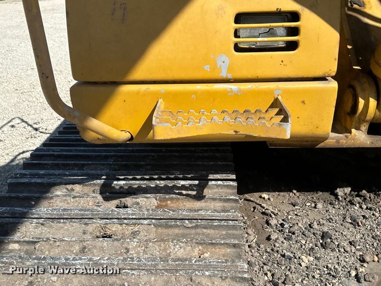 image for item EH3857 2011 LiuGong CLG922D excavator