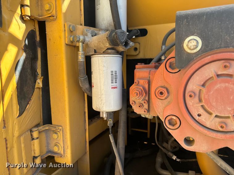 image for item EH3857 2011 LiuGong CLG922D excavator