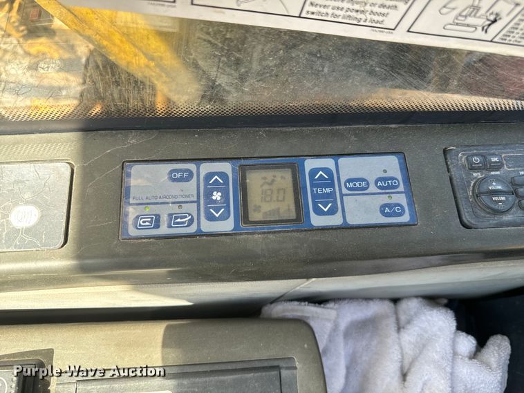 image for item EH3857 2011 LiuGong CLG922D excavator