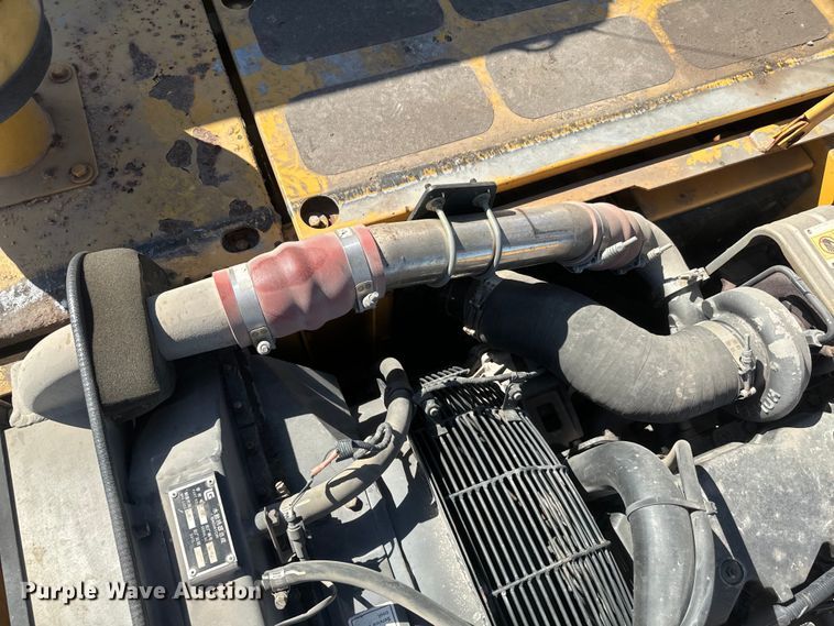 image for item EH3857 2011 LiuGong CLG922D excavator