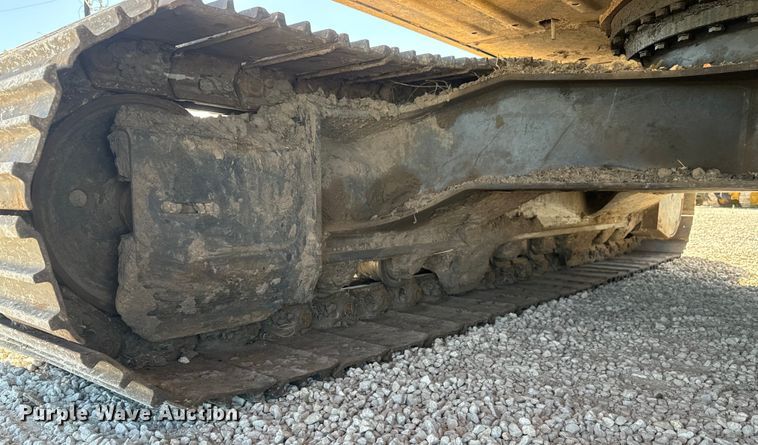 image for item EH3857 2011 LiuGong CLG922D excavator