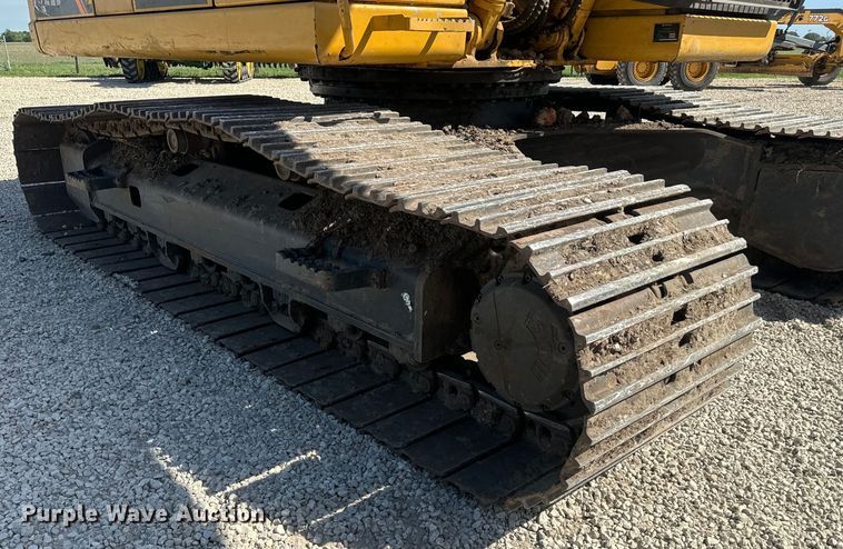 image for item EH3857 2011 LiuGong CLG922D excavator