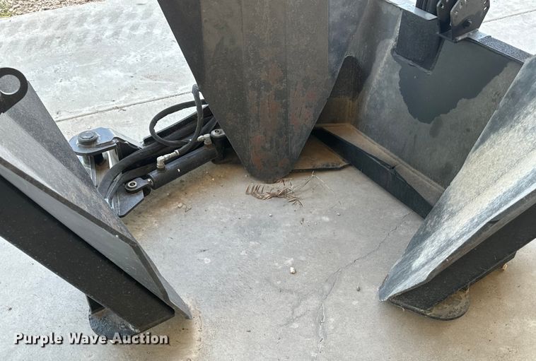 image for item EH3858 2019 Erskine 901165 skid steer tree spade