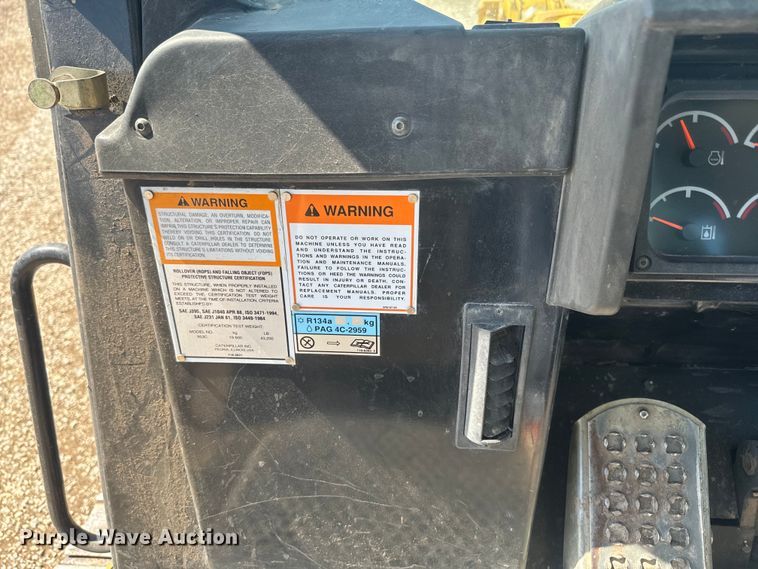 image for item EH5385 2002 Caterpillar  953C track loader