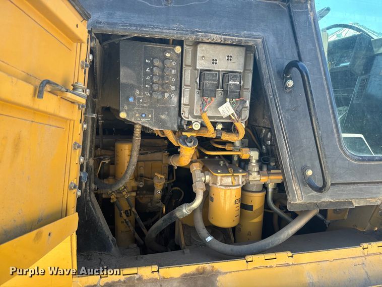 image for item EH5385 2002 Caterpillar  953C track loader