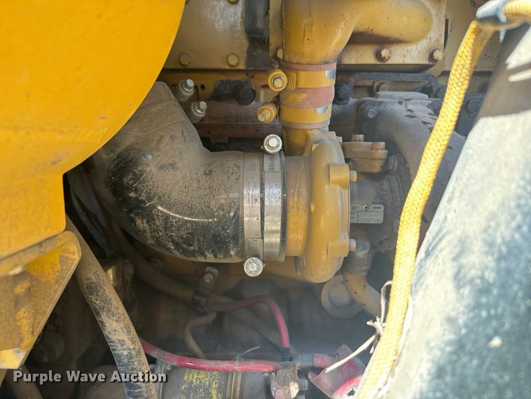 image for item EH5385 2002 Caterpillar  953C track loader