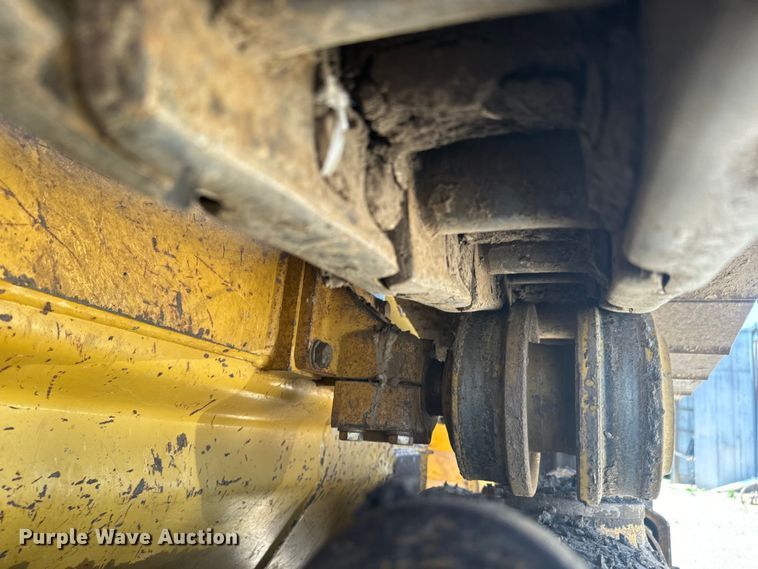 image for item EH5385 2002 Caterpillar  953C track loader