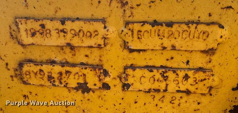 image for item EH5385 2002 Caterpillar  953C track loader