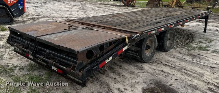 image for item EH5401 2015 H&H FD-306 equipment trailer