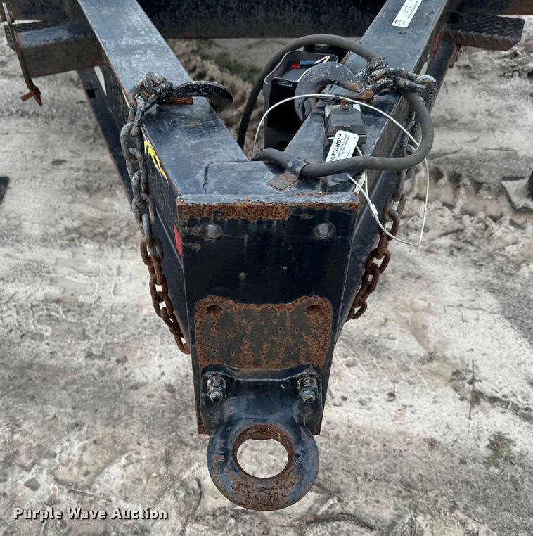 image for item EH5401 2015 H&H FD-306 equipment trailer