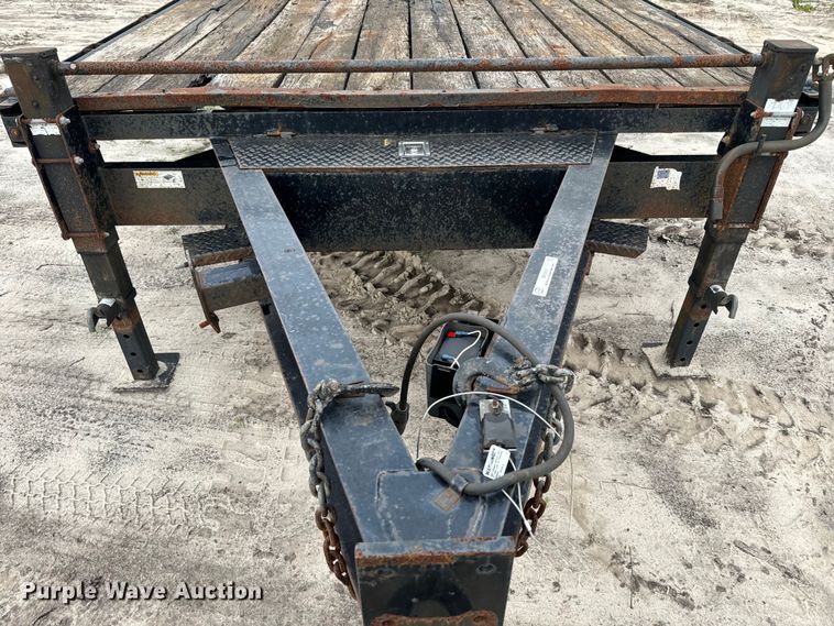 image for item EH5401 2015 H&H FD-306 equipment trailer