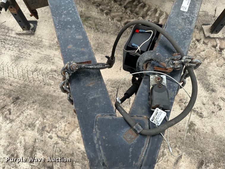 image for item EH5401 2015 H&H FD-306 equipment trailer