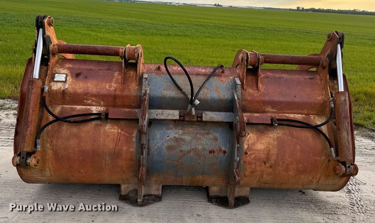 image for item EH5407 JRB MEGA 300-5 log grapple bucket