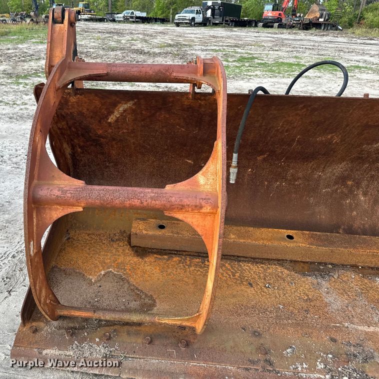 image for item EH5407 JRB MEGA 300-5 log grapple bucket