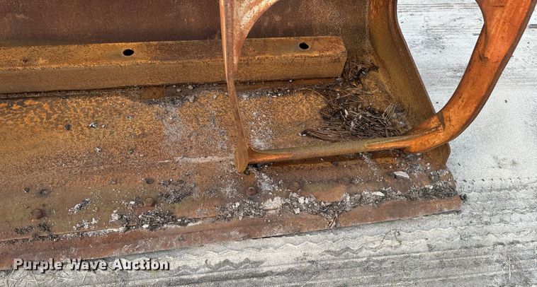 image for item EH5407 JRB MEGA 300-5 log grapple bucket