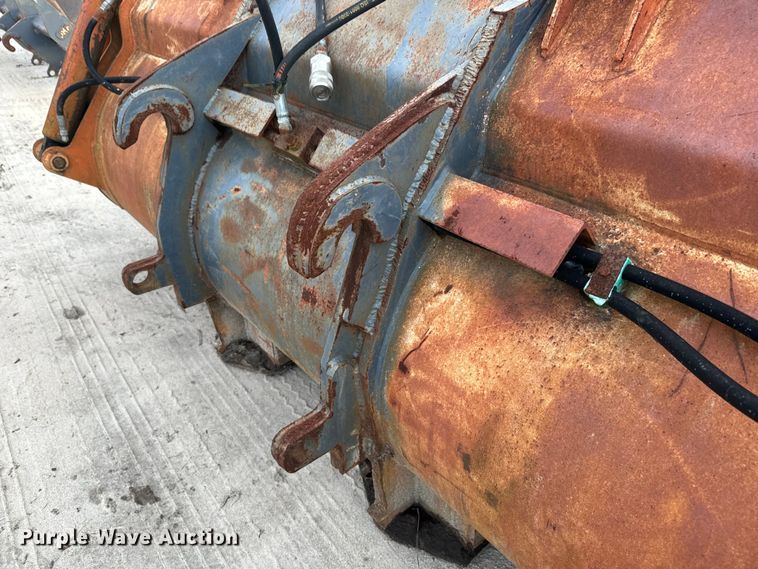 image for item EH5407 JRB MEGA 300-5 log grapple bucket