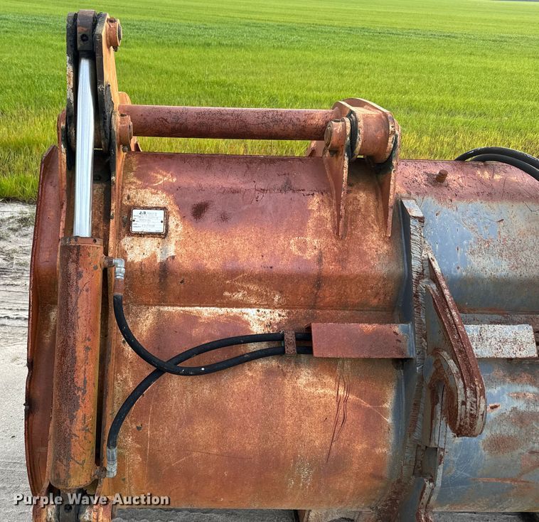 image for item EH5407 JRB MEGA 300-5 log grapple bucket