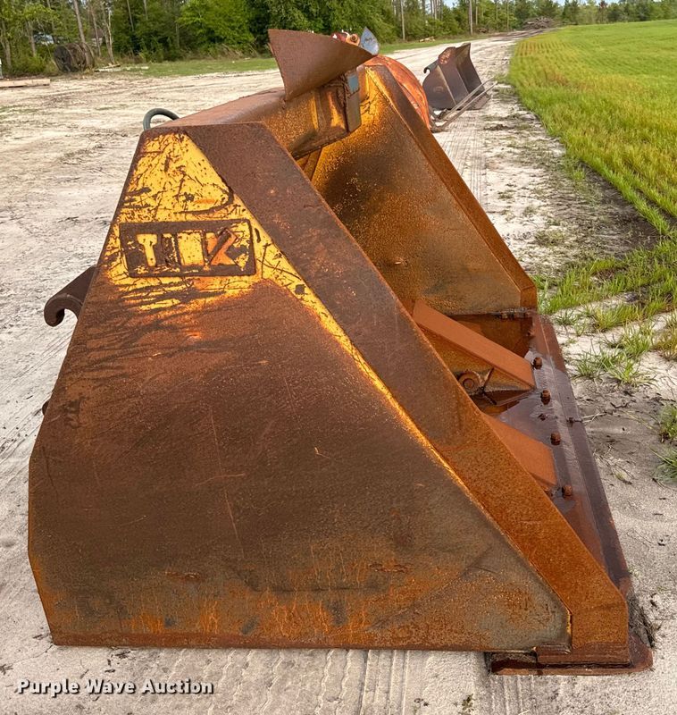 image for item EH5409 Tink rollout bucket