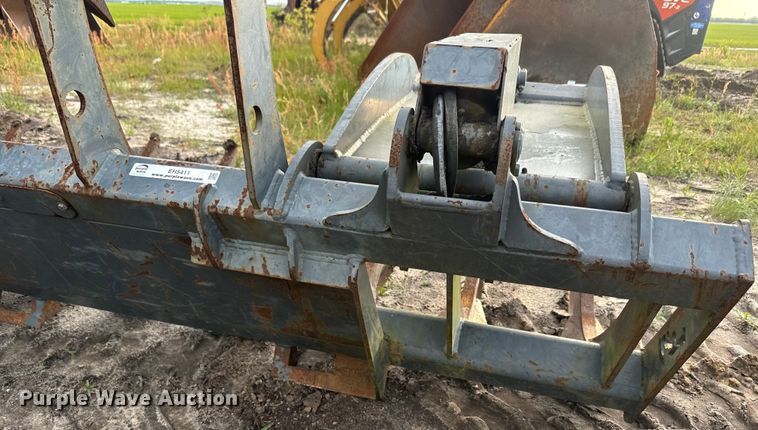 image for item EH5411 Rake Shop skid steer grapple bucket