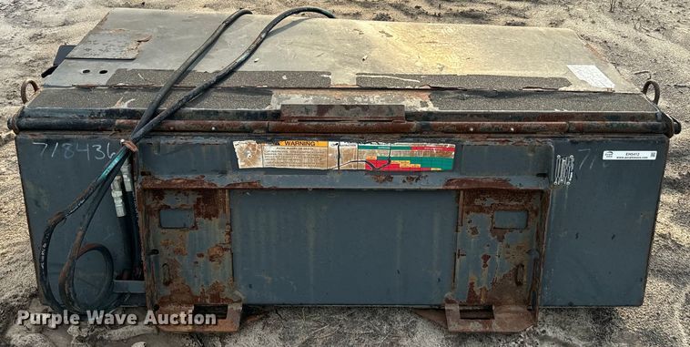 image for item EH5412 2007 Bobcat skid steer sweeper