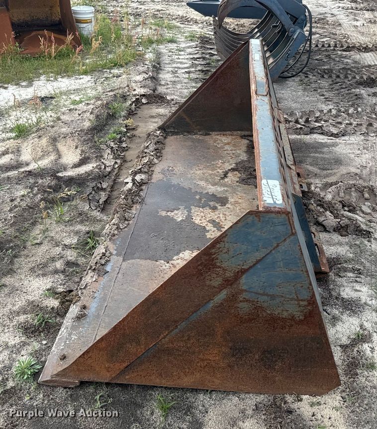 image for item EH5416 Stout skid steer bucket