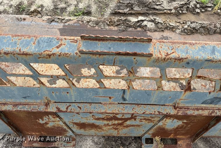 image for item EH5416 Stout skid steer bucket