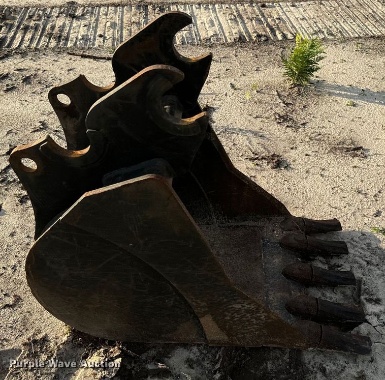 image for item EH5417 24