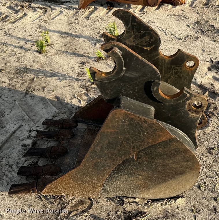 image for item EH5417 24