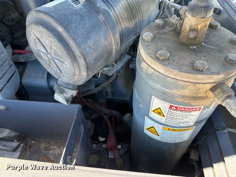 image for item EH5424 2012 Atlas Copco  XAS185 JD7TBV air compressor