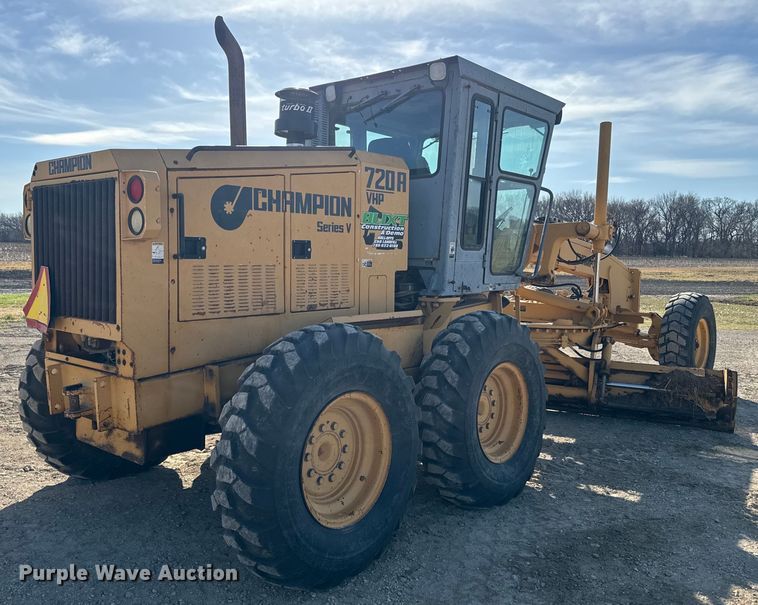 image for item EH5432 1998 Champion 720A VHP motor grader