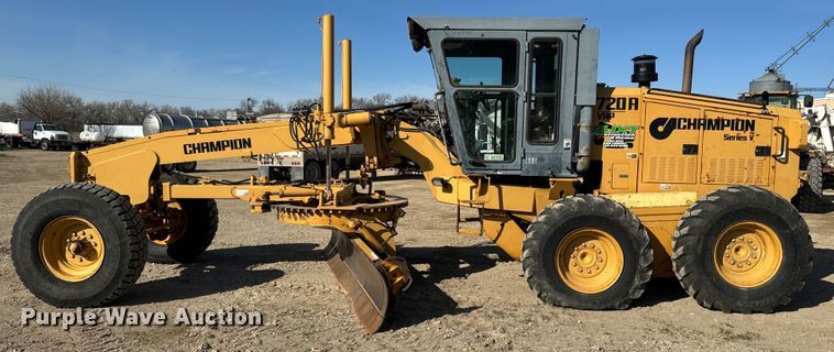 image for item EH5432 1998 Champion 720A VHP motor grader
