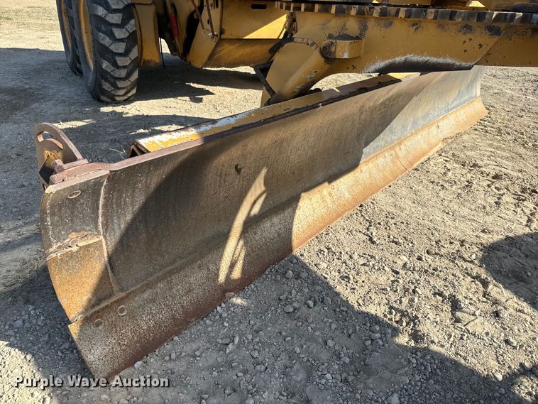 image for item EH5432 1998 Champion 720A VHP motor grader