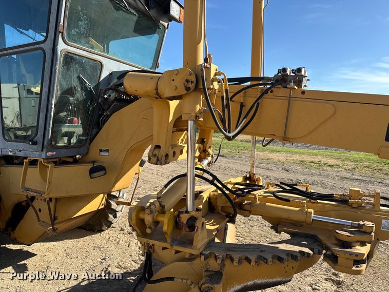 image for item EH5432 1998 Champion 720A VHP motor grader