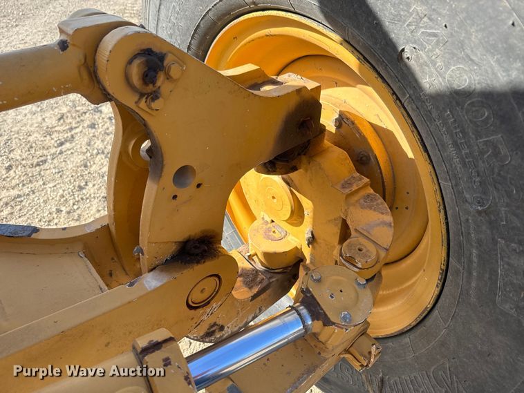 image for item EH5432 1998 Champion 720A VHP motor grader