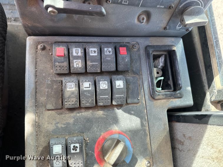 image for item EH5433 2011 Caterpillar 924H wheel loader