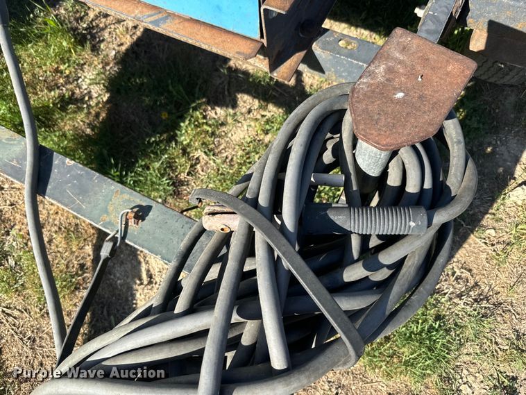 image for item EH5434 Miller Big Blue 251D welder/generator