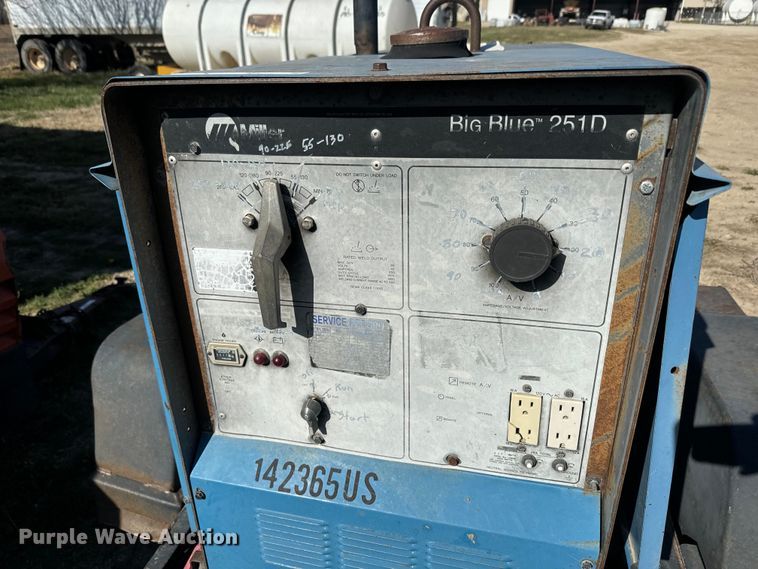 image for item EH5434 Miller Big Blue 251D welder/generator