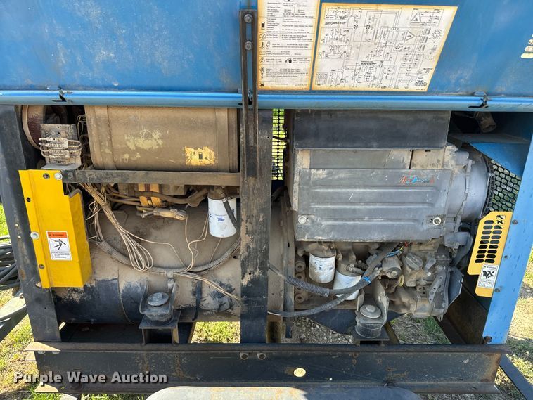image for item EH5434 Miller Big Blue 251D welder/generator