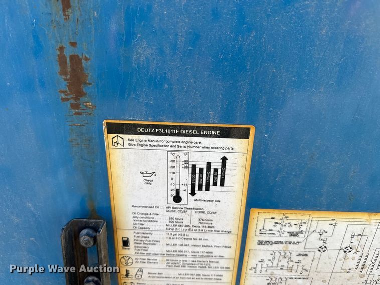 image for item EH5434 Miller Big Blue 251D welder/generator