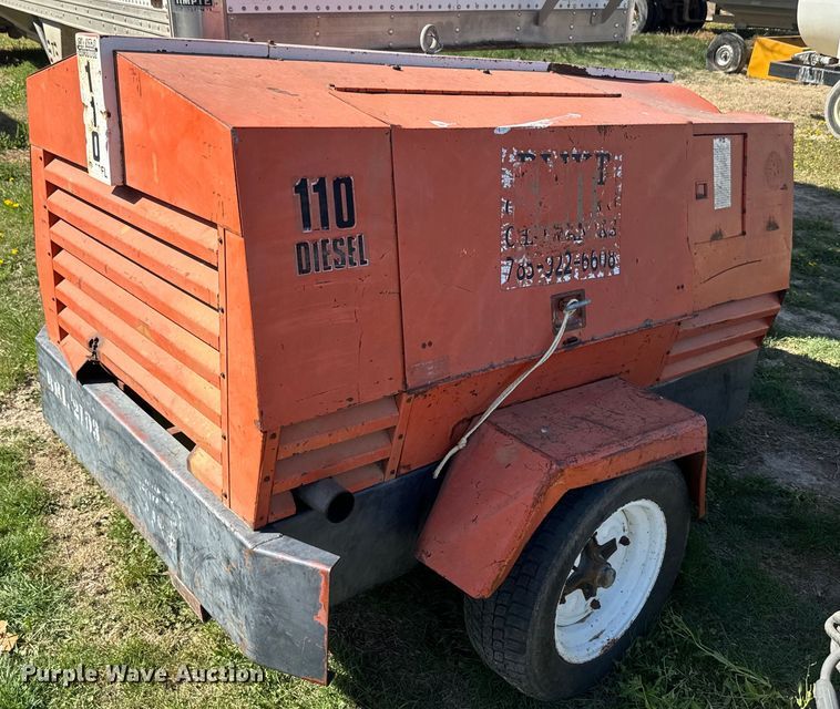 image for item EH5435 Smith 110 air compressor