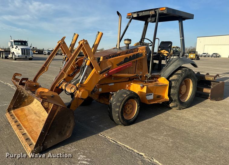 image for item EH6622 2005 Case 570MXT landscape tractor