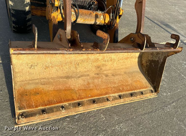 image for item EH6622 2005 Case 570MXT landscape tractor