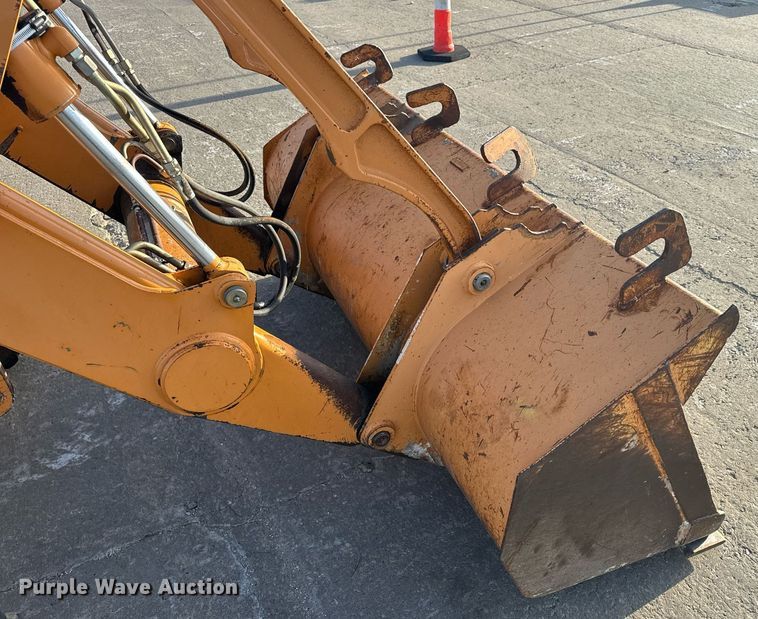 image for item EH6622 2005 Case 570MXT landscape tractor