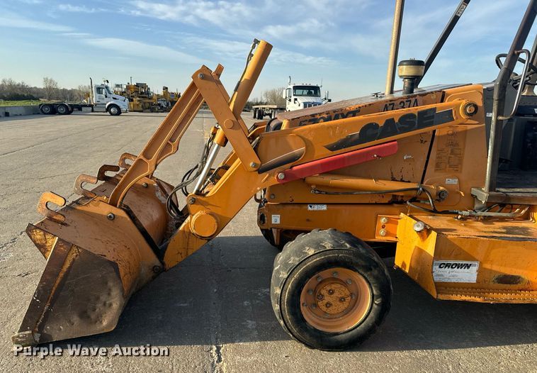 image for item EH6622 2005 Case 570MXT landscape tractor