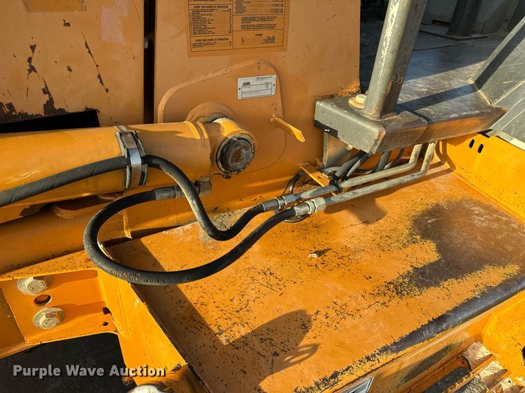 image for item EH6622 2005 Case 570MXT landscape tractor