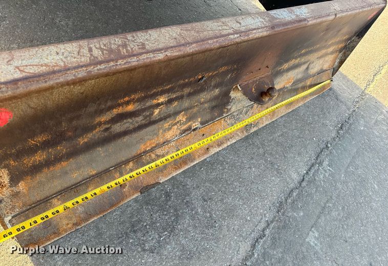 image for item EH6622 2005 Case 570MXT landscape tractor