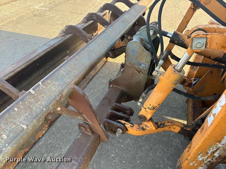 image for item EH6622 2005 Case 570MXT landscape tractor