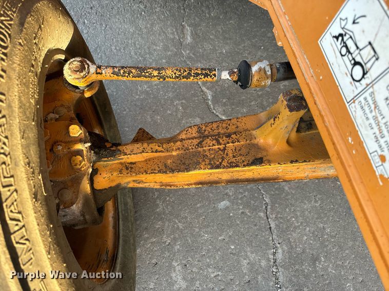 image for item EH6622 2005 Case 570MXT landscape tractor