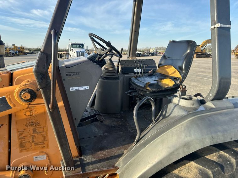 image for item EH6622 2005 Case 570MXT landscape tractor